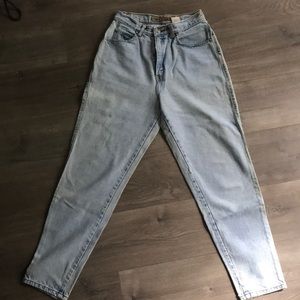 Women’s Levi’s size 10 900 series